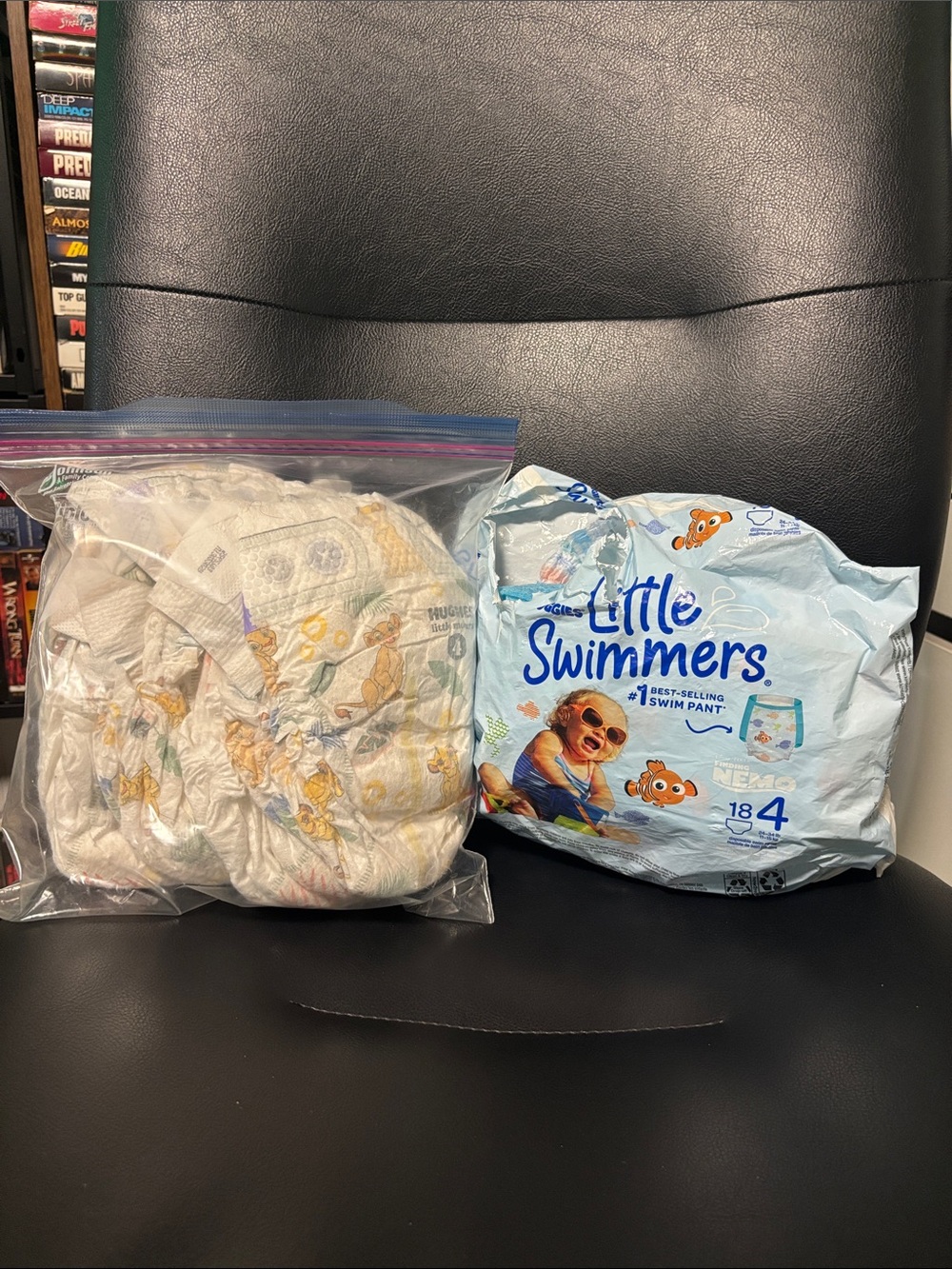 🆓🚨 Huggies Kids Swim + Regular Diapers - Size 4